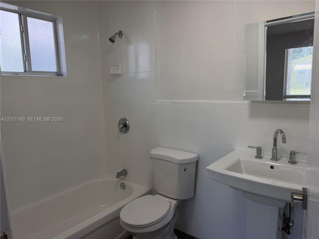 580 NW 58th Street, Miami, FL 33127