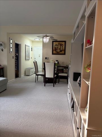 210 Pelham Road 5L, New Rochelle, NY 10805