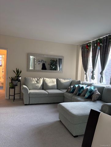 210 Pelham Road 5L, New Rochelle, NY 10805