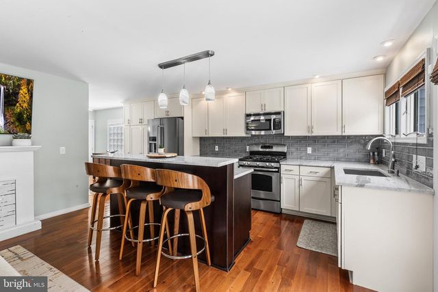 119 PENNSYLVANIA AVE, Yardley, PA 19067