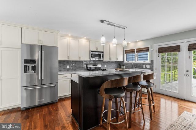 119 PENNSYLVANIA AVE, Yardley, PA 19067