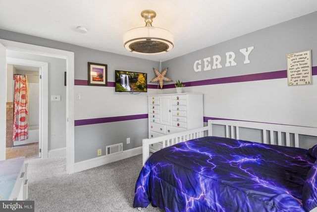 119 PENNSYLVANIA AVE, Yardley, PA 19067