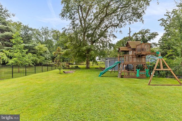 119 PENNSYLVANIA AVE, Yardley, PA 19067