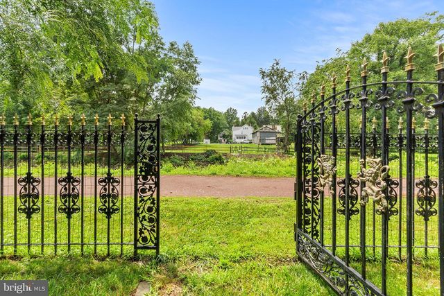 119 PENNSYLVANIA AVE, Yardley, PA 19067