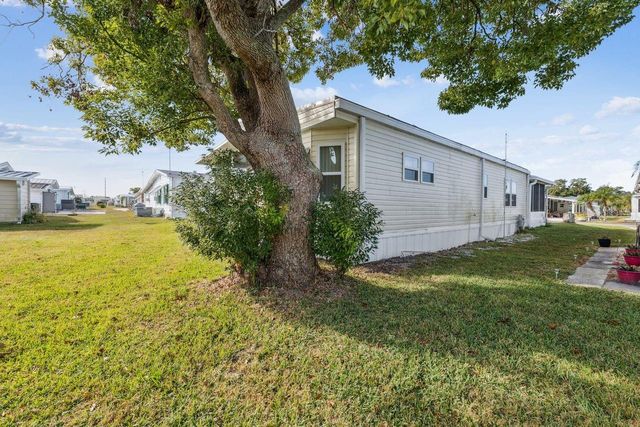 6756 KENSINGTON DRIVE NE, Winter Haven, FL 33881