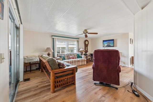 6756 KENSINGTON DRIVE NE, Winter Haven, FL 33881