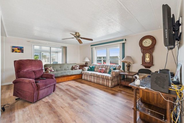 6756 KENSINGTON DRIVE NE, Winter Haven, FL 33881