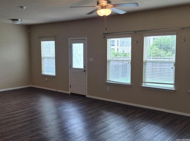 7102 ZUMA BCH, Converse, TX 78109