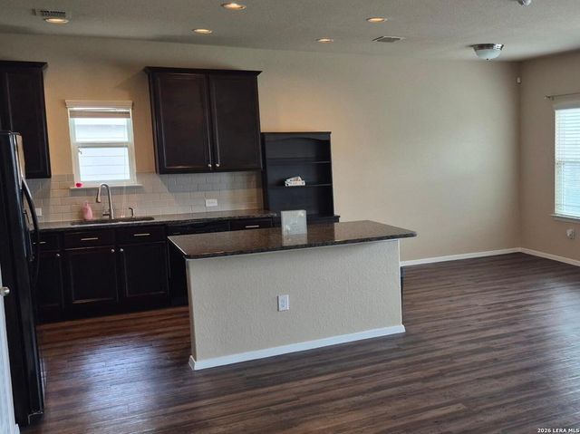 7102 ZUMA BCH, Converse, TX 78109