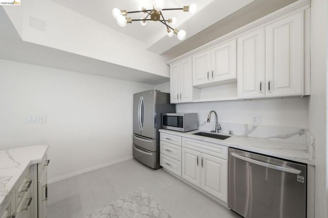 6363 Christie Ave 606, Emeryville, CA 94608