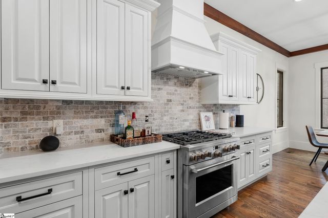 112 Blazing Star Trail, Landrum, SC 29356