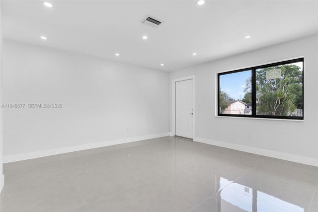 13930 Van Buren St, Miami, FL 33176