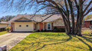 201 Pecan Street, Azle, TX 76020
