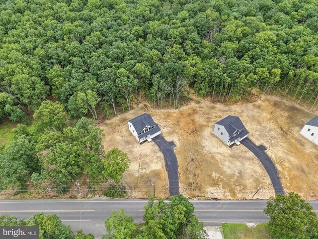 102 BLUE ANCHOR RD, Sicklerville, NJ 08081