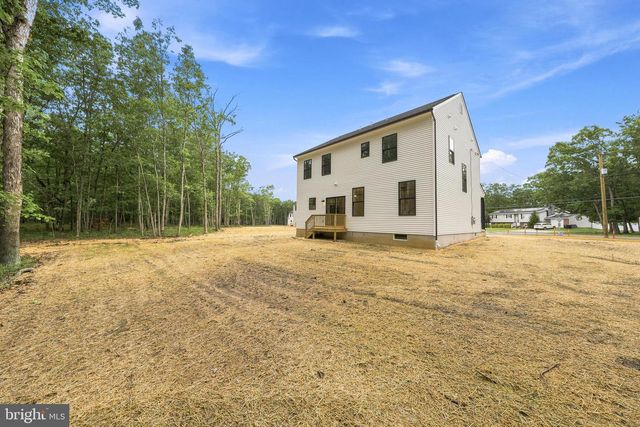 102 BLUE ANCHOR RD, Sicklerville, NJ 08081