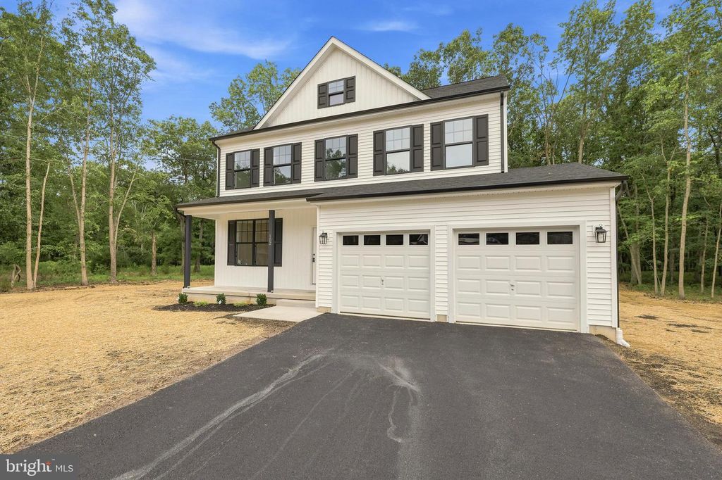 102 BLUE ANCHOR RD, Sicklerville, NJ 08081