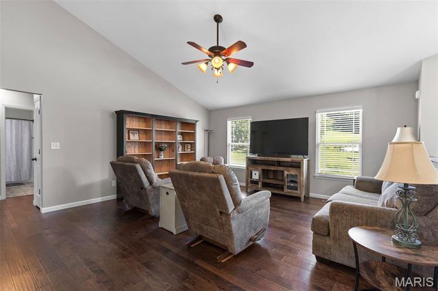 120 Willow Branch, Hillsboro, MO 63050