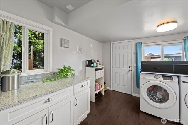 1925 Rainier Avenue, Everett, WA 98201