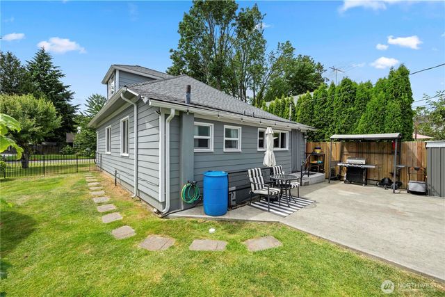 1925 Rainier Avenue, Everett, WA 98201