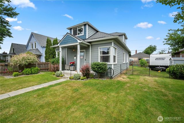 1925 Rainier Avenue, Everett, WA 98201