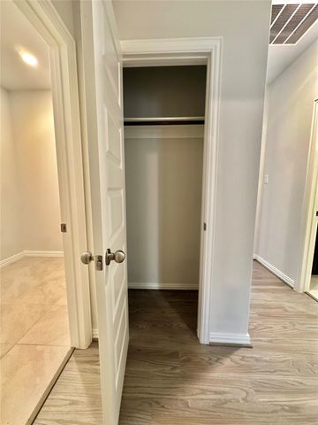 17830 Typhoon Way, Crosby, TX 77532