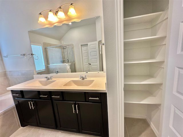 17830 Typhoon Way, Crosby, TX 77532