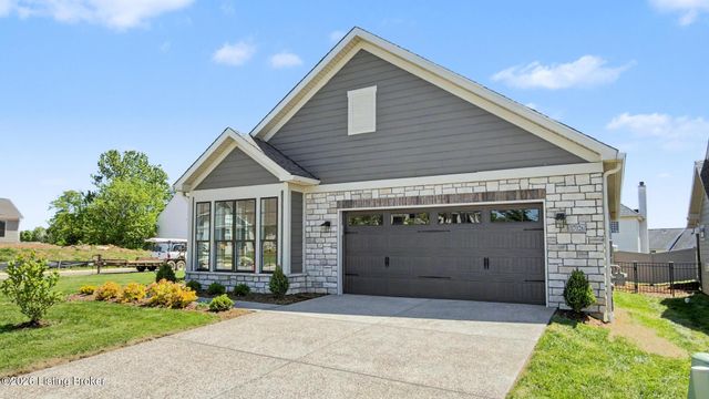 17026 Farrier Dr, Louisville, KY 40245
