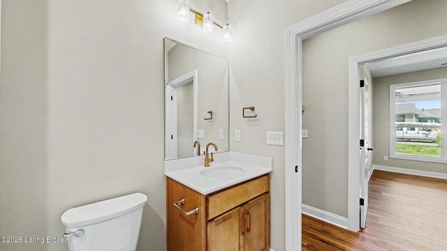 17026 Farrier Dr, Louisville, KY 40245