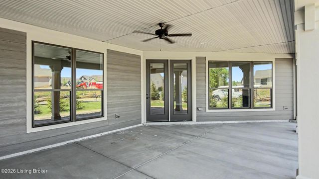 17026 Farrier Dr, Louisville, KY 40245