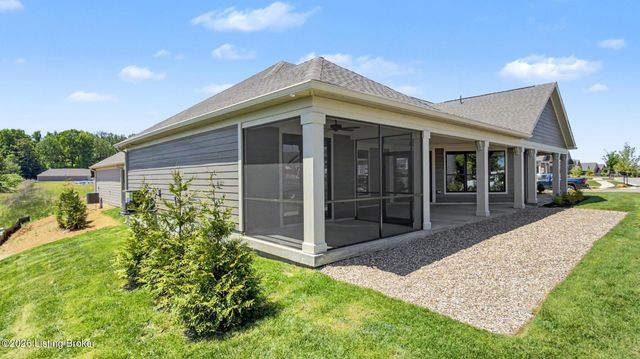 17026 Farrier Dr, Louisville, KY 40245