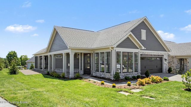 17026 Farrier Dr, Louisville, KY 40245
