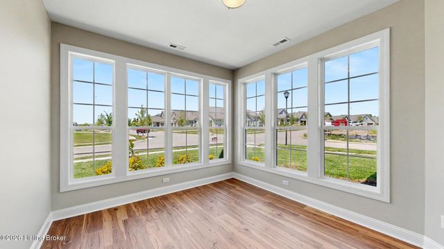 17026 Farrier Dr, Louisville, KY 40245