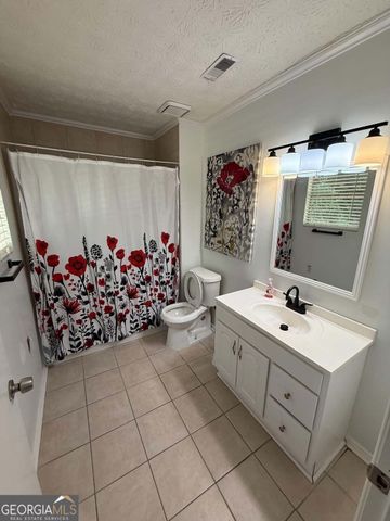 200 Gordon Circle SW, Mableton, GA 30126