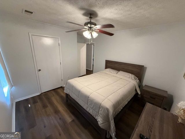 200 Gordon Circle SW, Mableton, GA 30126