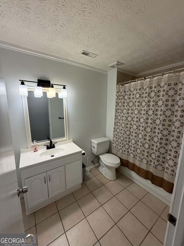 200 Gordon Circle SW, Mableton, GA 30126