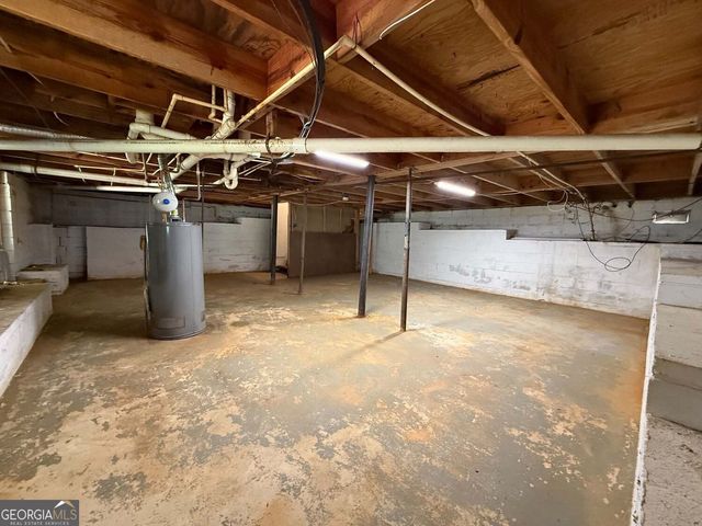 200 Gordon Circle SW, Mableton, GA 30126
