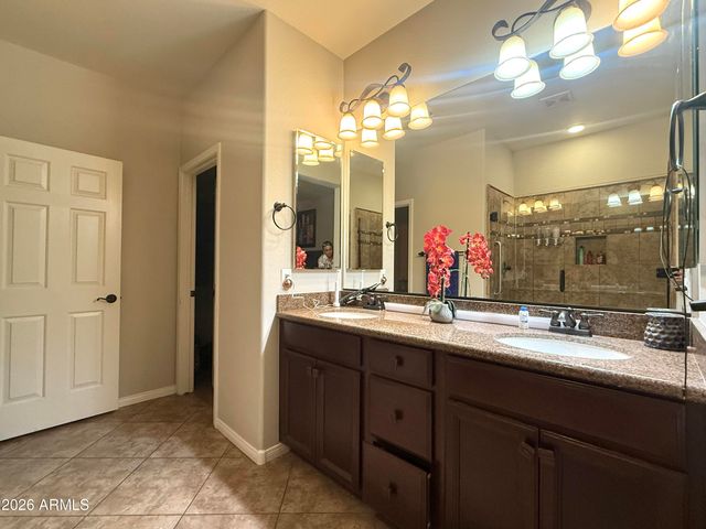 17656 W CEDARWOOD Lane, Goodyear, AZ 85338