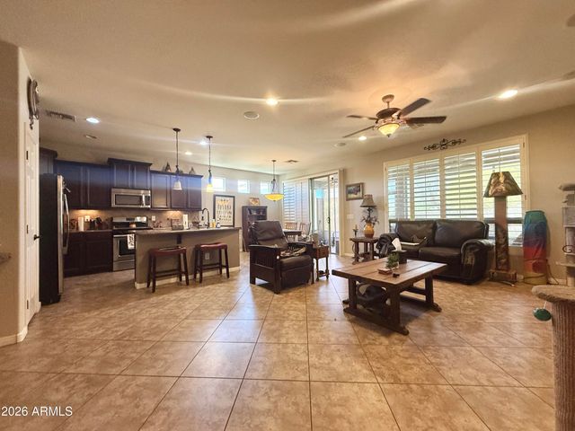 17656 W CEDARWOOD Lane, Goodyear, AZ 85338