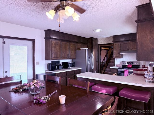 2902 Hilltop Avenue, Muskogee, OK 74403