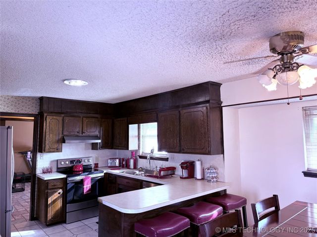 2902 Hilltop Avenue, Muskogee, OK 74403