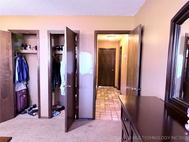 2902 Hilltop Avenue, Muskogee, OK 74403