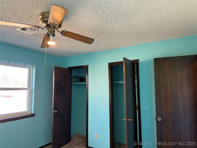 2902 Hilltop Avenue, Muskogee, OK 74403
