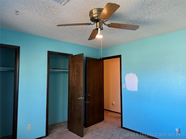 2902 Hilltop Avenue, Muskogee, OK 74403