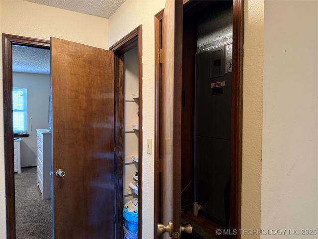 2902 Hilltop Avenue, Muskogee, OK 74403