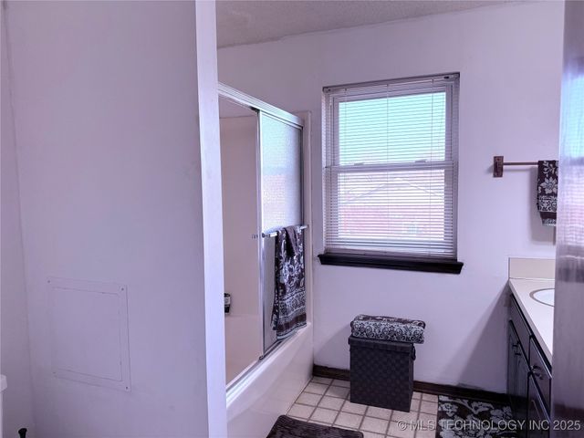 2902 Hilltop Avenue, Muskogee, OK 74403