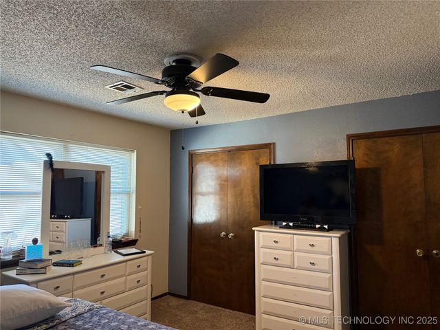 2902 Hilltop Avenue, Muskogee, OK 74403