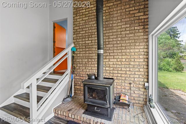 6361 Fenton Road, Grand Blanc, MI 48507