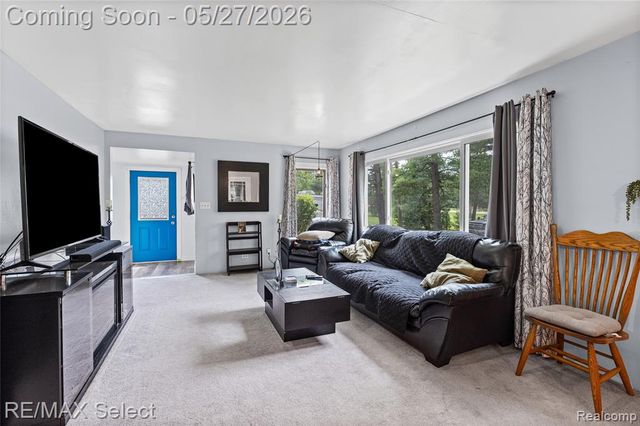 6361 Fenton Road, Grand Blanc, MI 48507