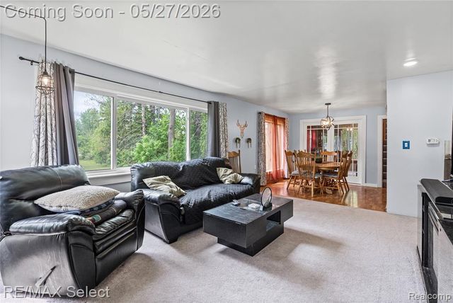 6361 Fenton Road, Grand Blanc, MI 48507