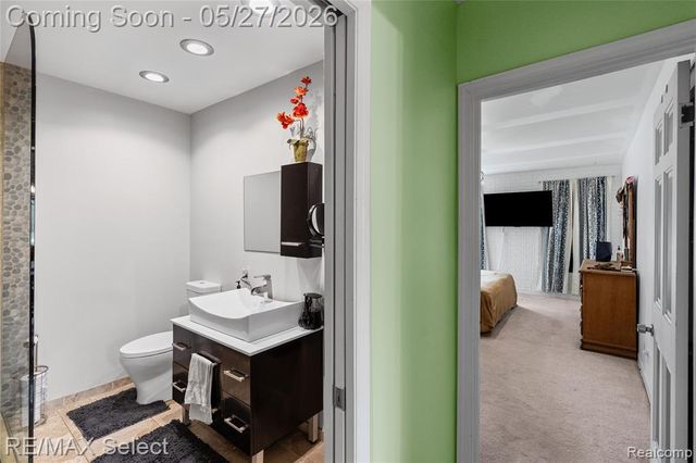 6361 Fenton Road, Grand Blanc, MI 48507